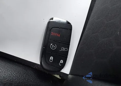 2019 Jeep Compass Altitude 4X4 z USA, uszkodzony, nr VIN 3C4NJDBB1KT601609